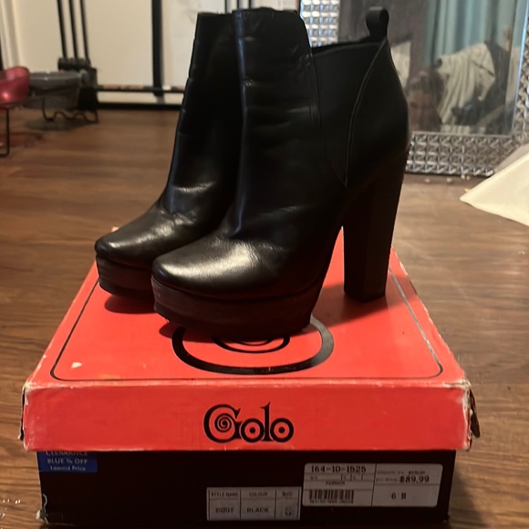Brand new, never worn , tried on only chunky heel - Picture 1 of 6